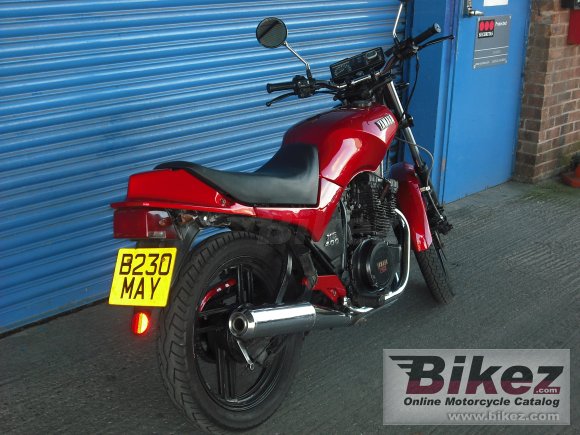 1986 Yamaha XS 400 DOHC photo